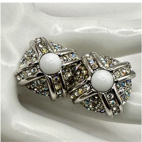 St. John silver tone and white square clip on earrings - Picture 1 of 10